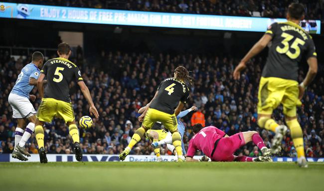 Manchester City 2-1 keert Southampton FC om